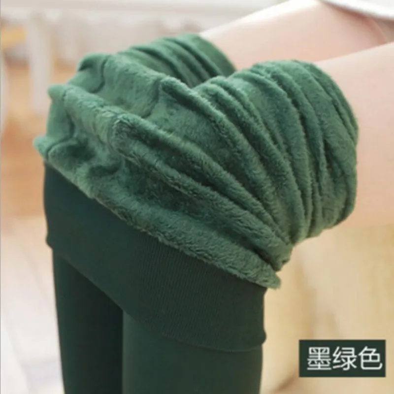 Dark green Женские супер эластичные леггинсы, бархатные леггинсы, женские осенне-зимние теплые флисовые женские леггинсы размера плюс, бархатные черные эластичные штаны - Цвет: Dark green