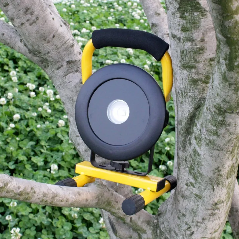

YUPARD flood light Searchlight Spotlight outdoor flashlight XM-L2 LED T6 rechargeable +3*2200mAh 18650 battery+charger