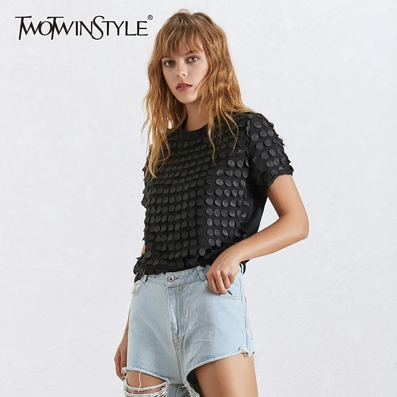 Женская футболка с круглым вырезом TWOTWINSTYLE летняя однотонная свободная короткими