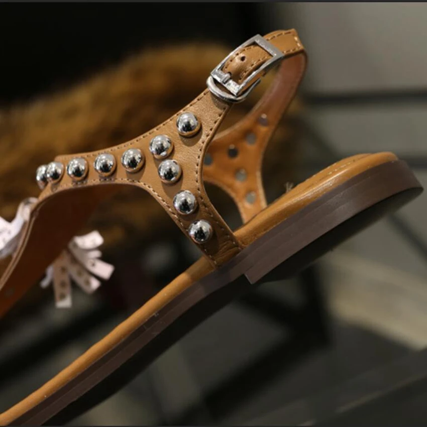 Новинка 2020 года Модные женские сандалии на плоской подошве из натуральной кожи с