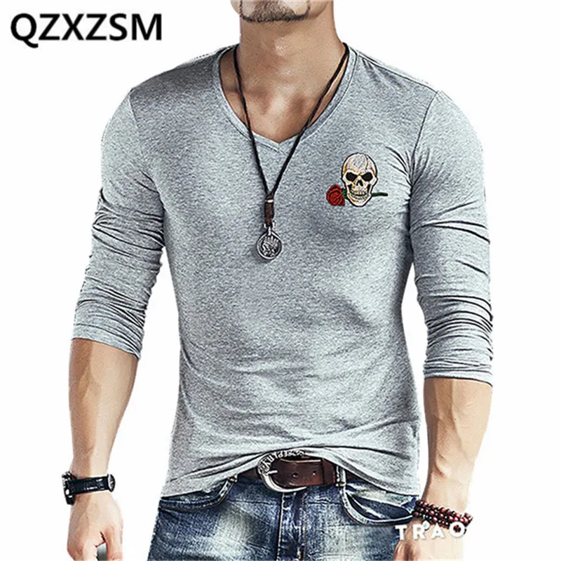 QZXZSM Fashion Autumn New Rose Skull Embroidery Cotton T-shirts Men's Long Sleeve V-neck Casual T-shirt Мужская одежда