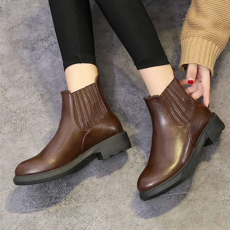 2018 new autumn and winter Chelsea boots female flat-bottomed color retro with thick Martin | Обувь