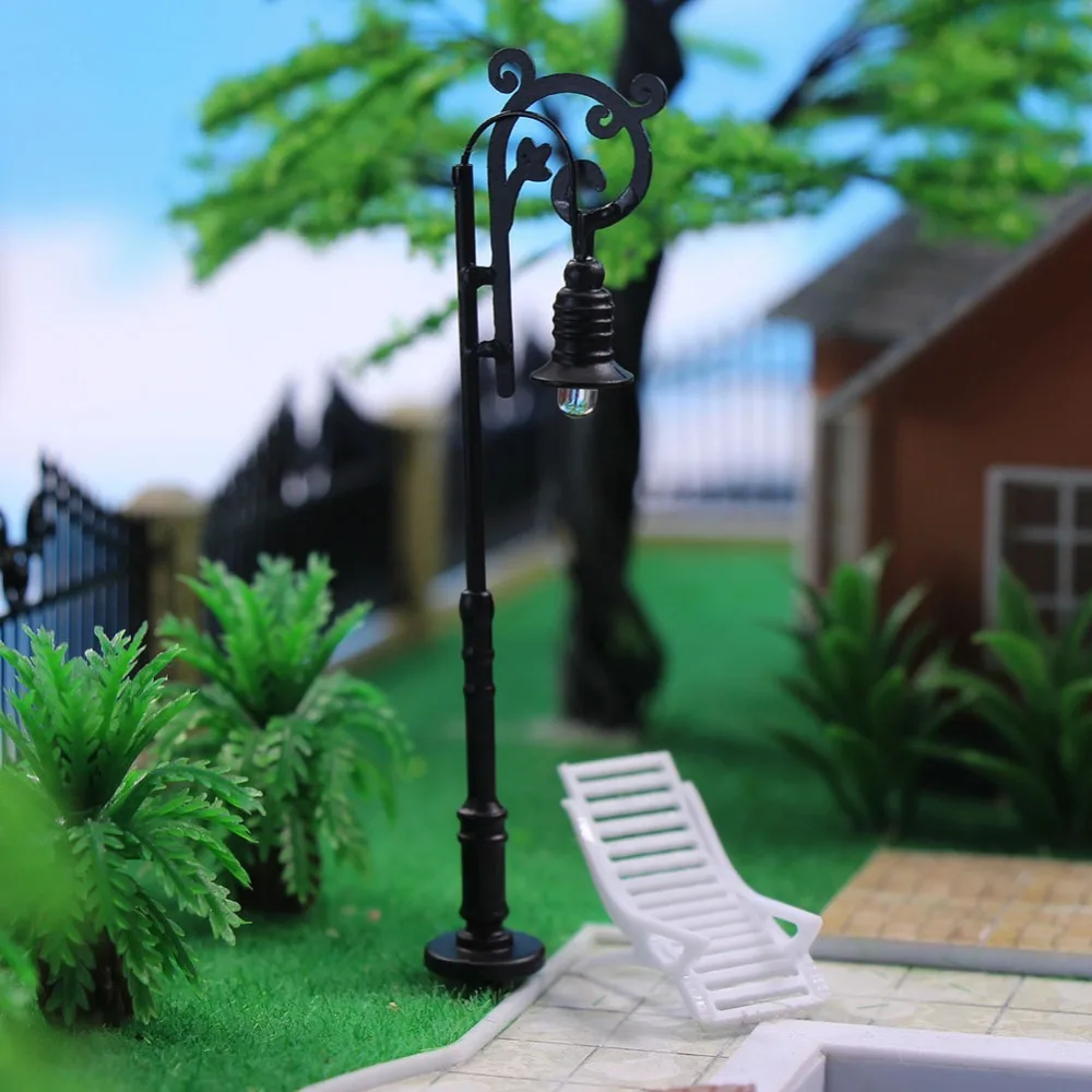 

Evemodel 5pcs OO HO Scale 1:75 7.4cm Metal Lamp Post Warm White Street Lights LEDs LYM54