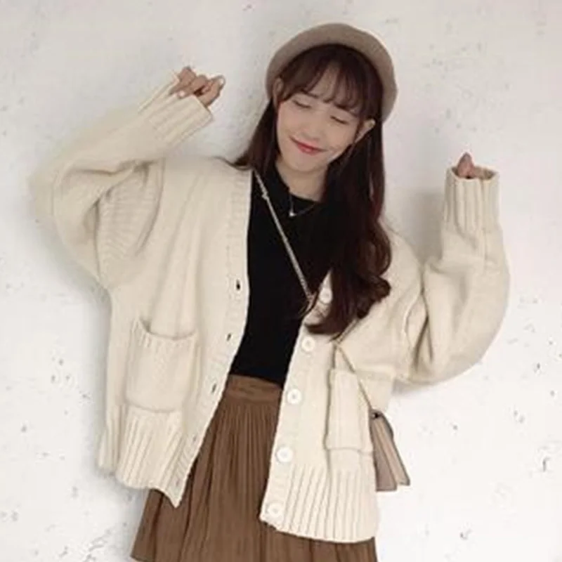 2020 New Autumn Women College wind knit cardigan coat Female Long sleeve Leisure loose V-neck Embroidered short jacket cc460 |
