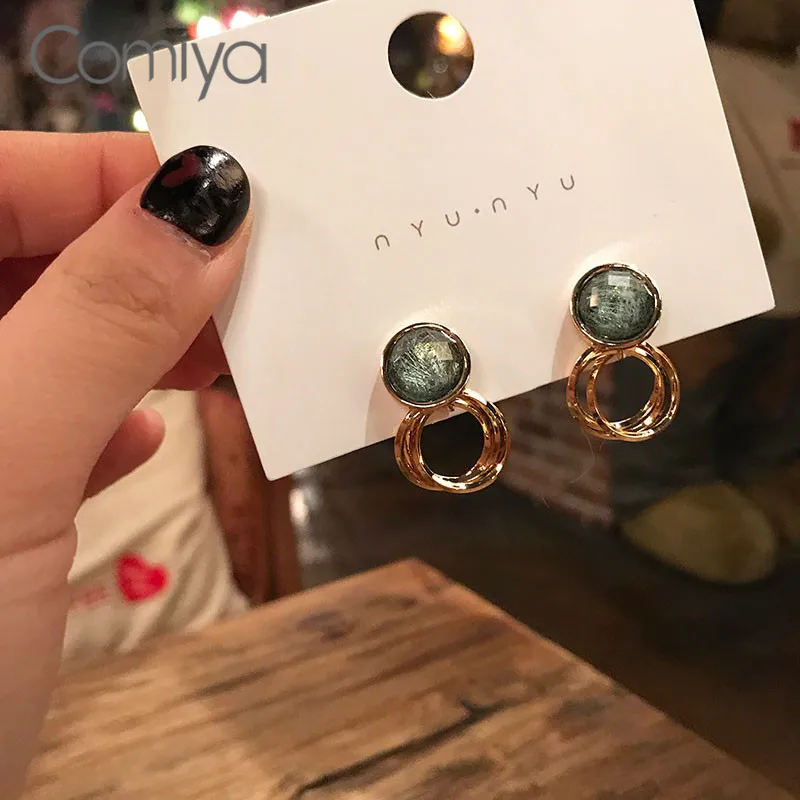 Женские серьги подвески Comiya золотистые из цинкового сплава простые эффектные