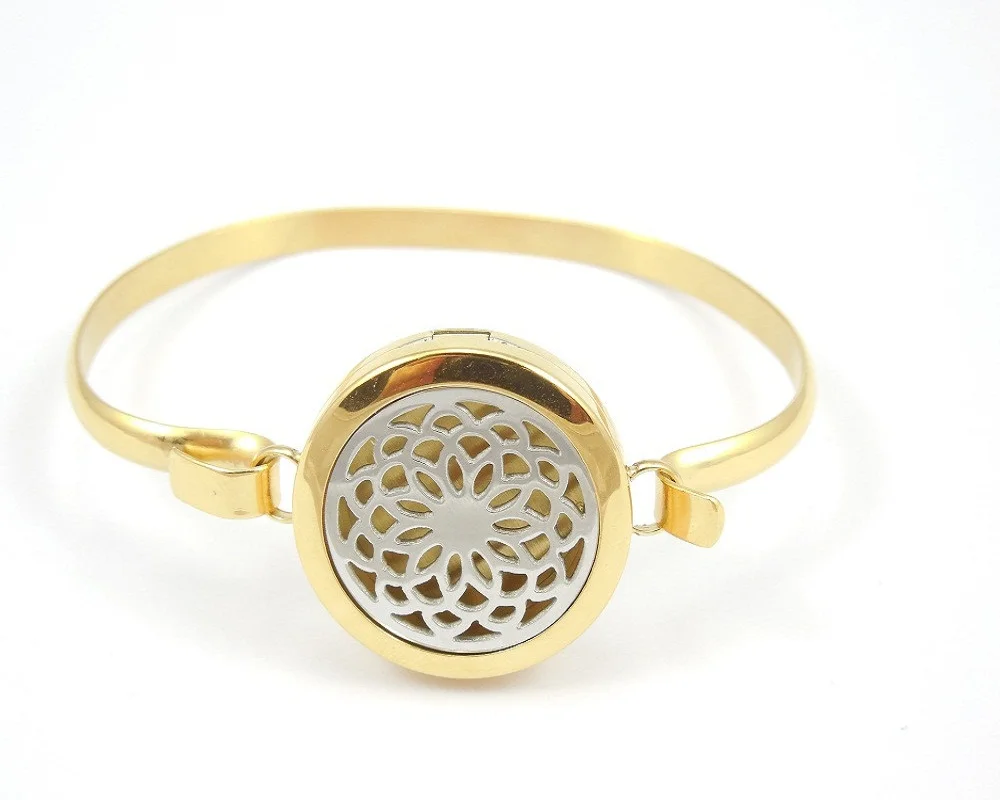 

2017 Round Magnetic Stainless Steel Bangles Perfume Locket Aromatherapy Essential Oils Diffuser Locket Bangles 5pcs(Free Pads)