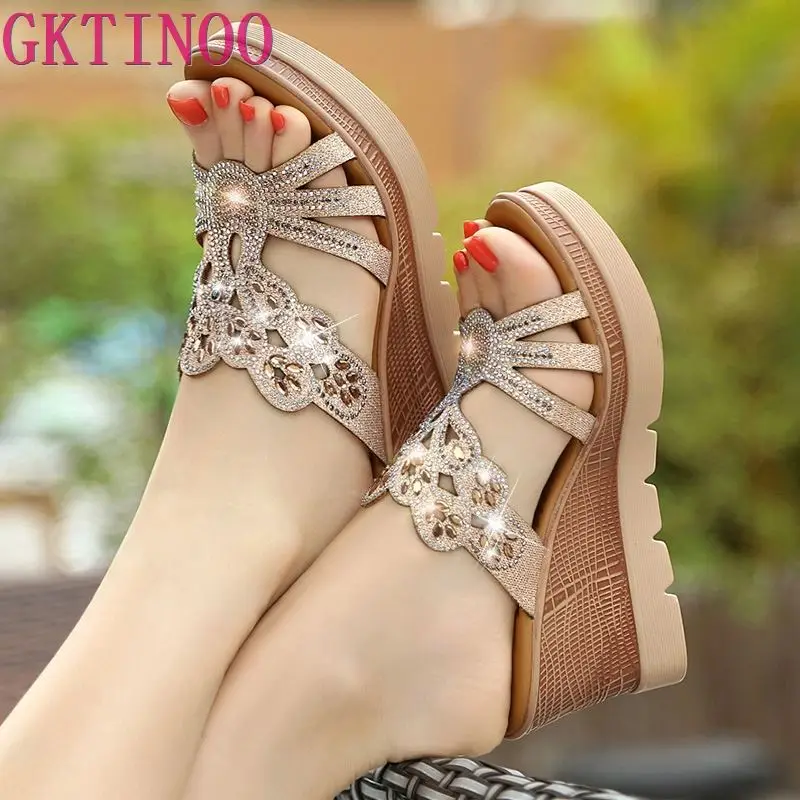 

GKTINOO Plus Size 34-43 Crystal Slides Women 2021 Summer Slippers Wedges Women's Sandals Flip Flops Woman Platform Gold Shoes