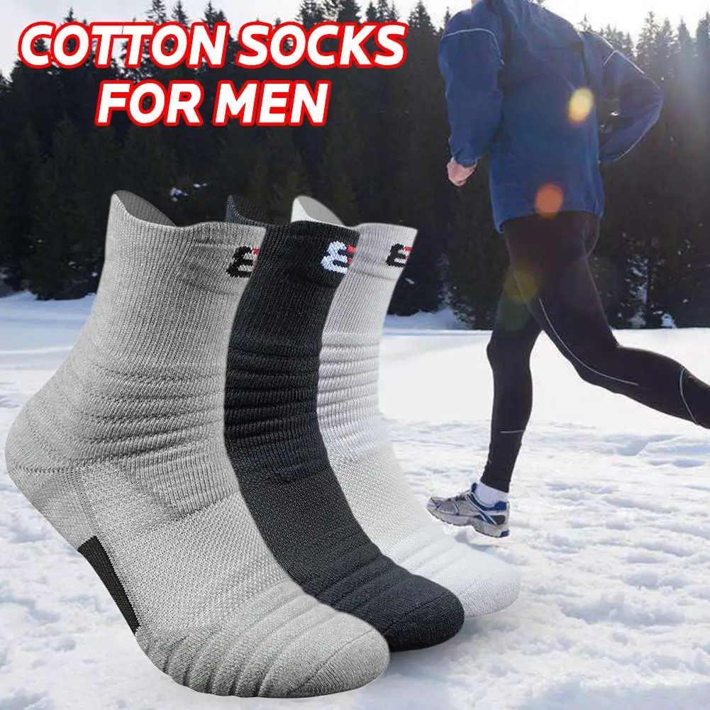 

A pair of Basketball Socks Man Long Thickening Towel Bottom Cotton Socks Outdoors Run Badminton Tennis Sport Socks