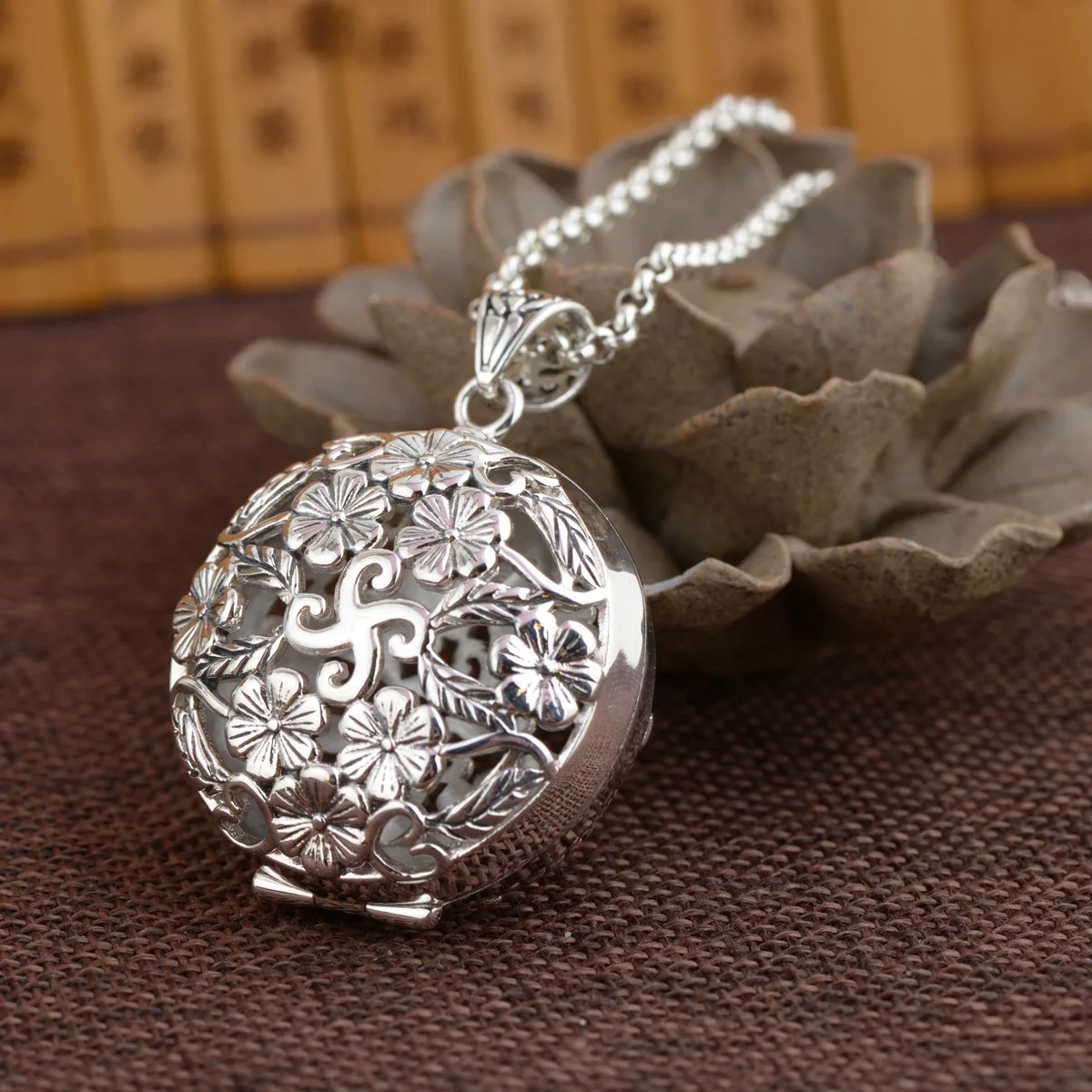 S925 Silver Vintage Thai Silver Craft Pendant Buddhist Culture Box Severe Mantra