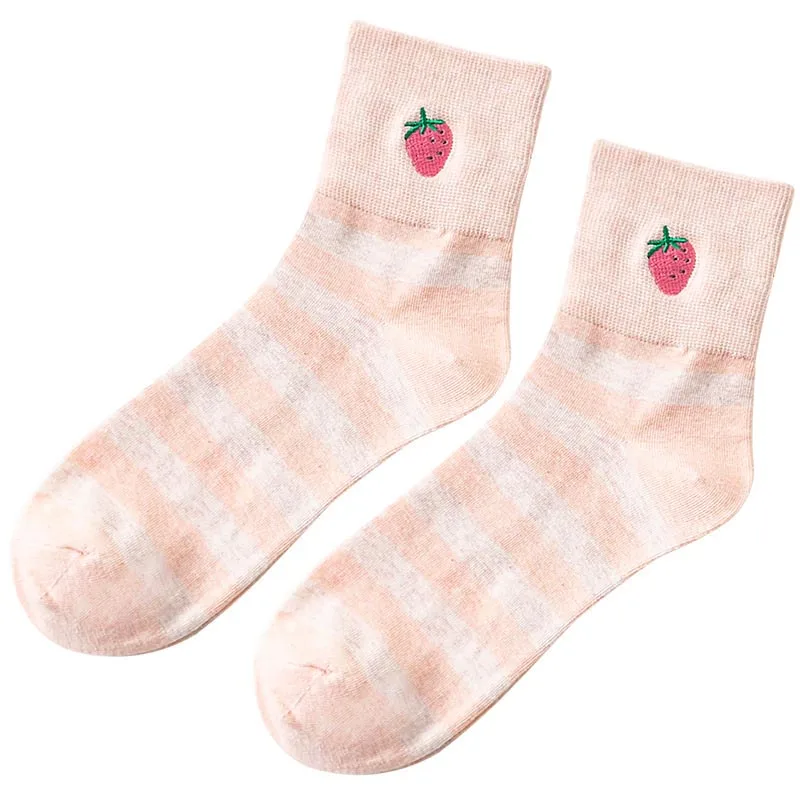 

[WPLOIKJD]3 Pairs Autumn Winter Jacquard Embroidery Strawberry Fruit Women Socks Fashion College Style Candy Color Sokken