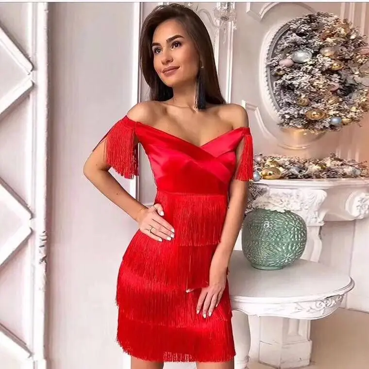 Сексуальное платье с открытыми плечами и кисточками Celelbirty элегантное облегающее