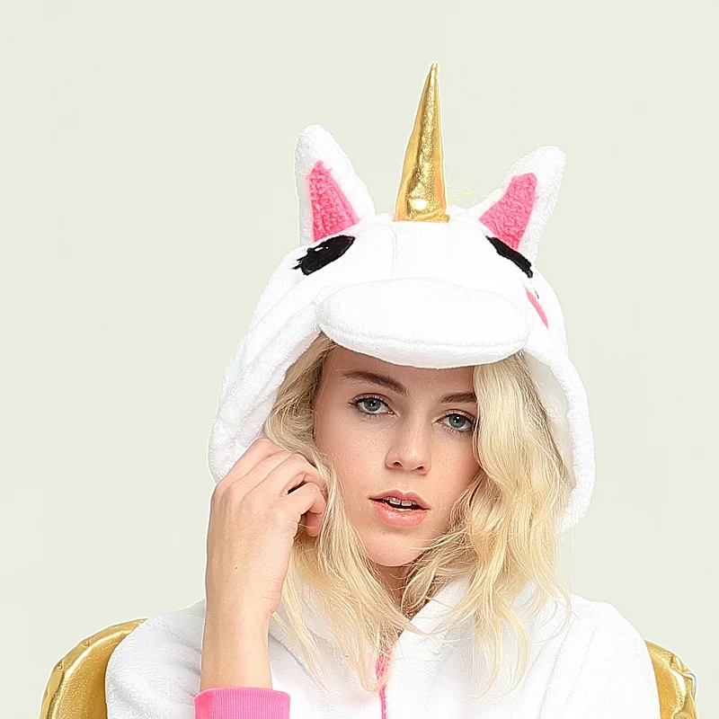 Новый 2018 золотые крылья Единорог Onesie для мужчин женщин аниме Стич Лило Пижама