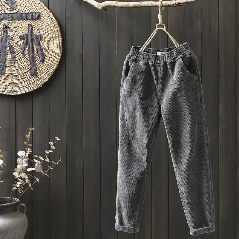 Фото Plus Size Vintage Winter Pants Women Elastic Waist Corduroy Loose Casual Harem Long Trousers Sweatpants C5120 Женская одежда Plus Size Vintage Winter Pants Women Elastic Waist Corduroy Loose Casual Harem Long Trousers Sweatpants C5120 Женская одежда