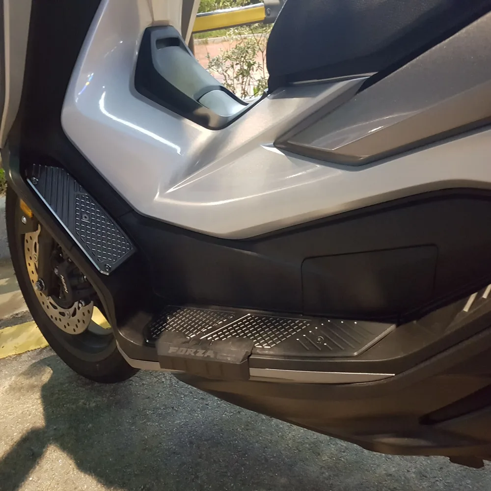 ЧПУ для мотоциклов FORZA 300 250 125 ног разбойник педаль Монтажная пластина для Honda Forza300 Forza125 Forza250 MF13