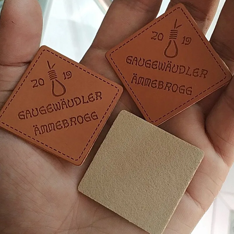500 шт. этикетки из искусственной кожи цвета хаки на заказ 4 х4 см|clothing tags|leather labelpu
