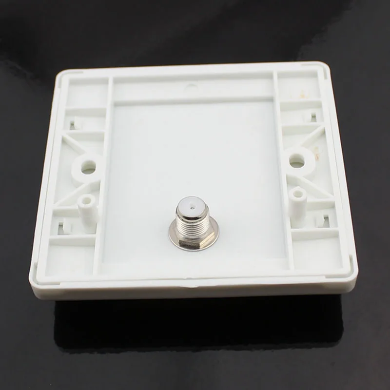 Женская розетка с одним отверстием | Обустройство дома