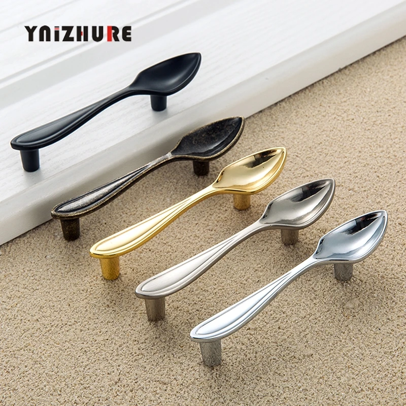 

Creative Knife Spoon Fork Design Kitchen Cabinet Handles Unique Cupboard Knobs Fashion Drawer Knobs Kitchen Handles