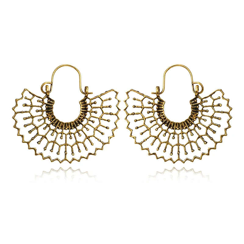 1Pair Vintage Hollow Water Drop Big Hoop Earrings Tribal Bronze Spider Web C Shape Carved Pattern Earrings Women Jewelry E309