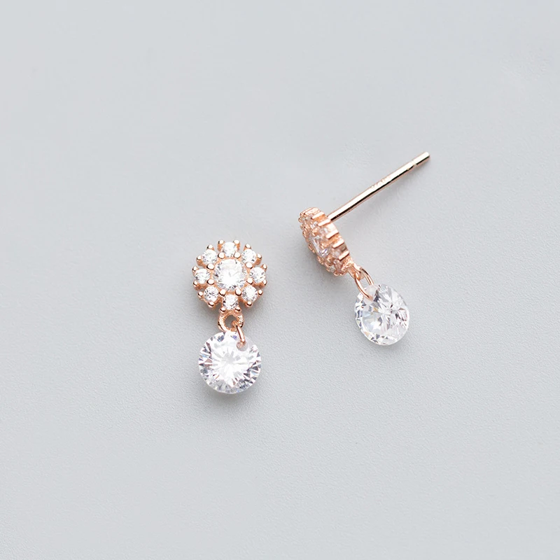

MloveAcc Spring Collection 925 Sterling Silver Sparkling Flower Elegant Stud Earrings with Clear CZ Women Wedding Luxury Jewelry