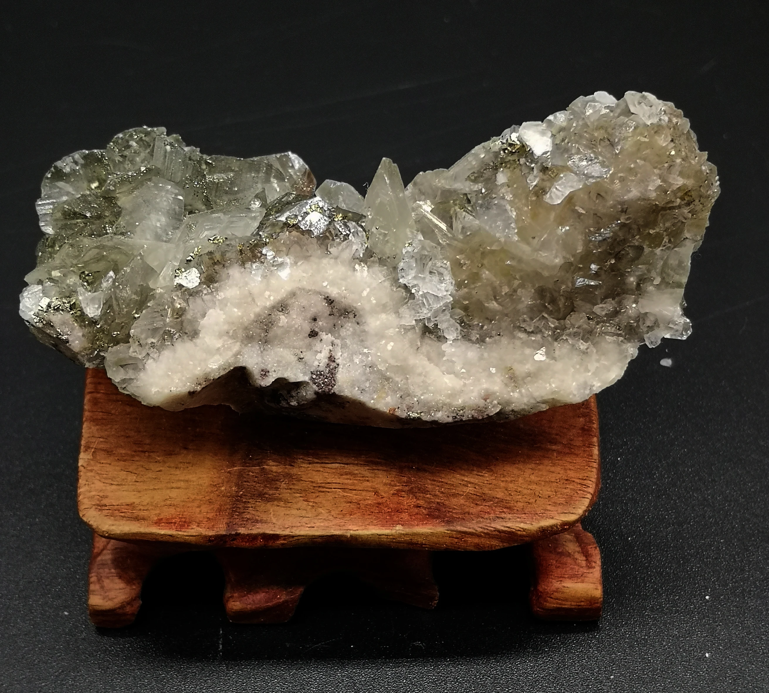 129 г Природный кальцит кластеры и пиритовый симбиоз минеральный кристалл образцы