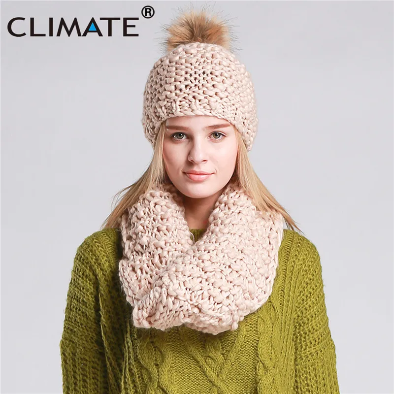 Beige Теплый женский зимний комплект из шапки и шарфа с воротником и помпонами, модная теплая вязаная шапка и шарф, удобный женский шарф - Цвет: Beige
