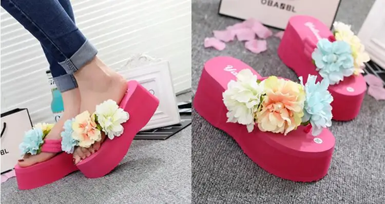 Новинка Красивые летние женские шлепанцы из Южной Кореи с рисунком Микки и Минни