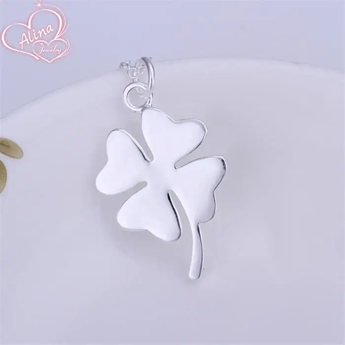 Оптовая продажа Цепочки и ожерелья Посеребренная Four Leaf Clover кулон модные