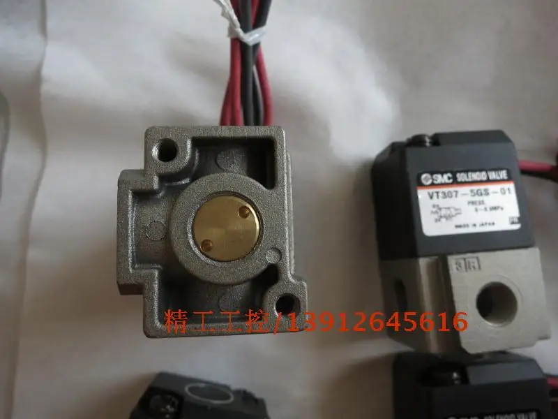 

[SA] SMC new non packaged solenoid valve VT307-5GS-01 physical real figure 100%