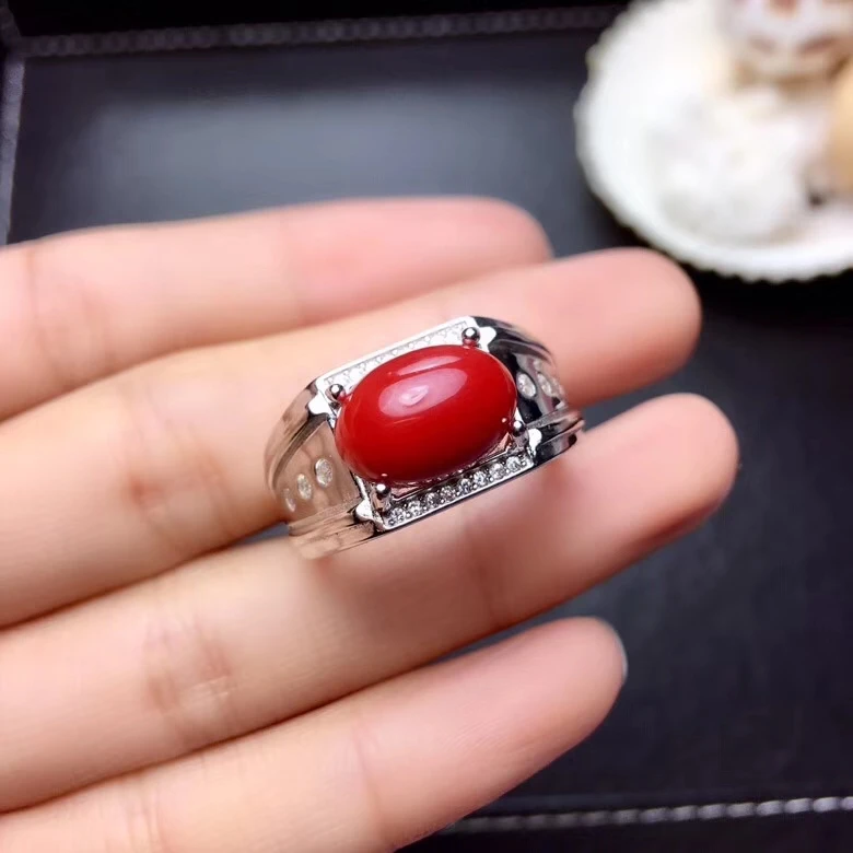 Кольцо из серебра 925 пробы с натуральным красным кораллом | Украшения и