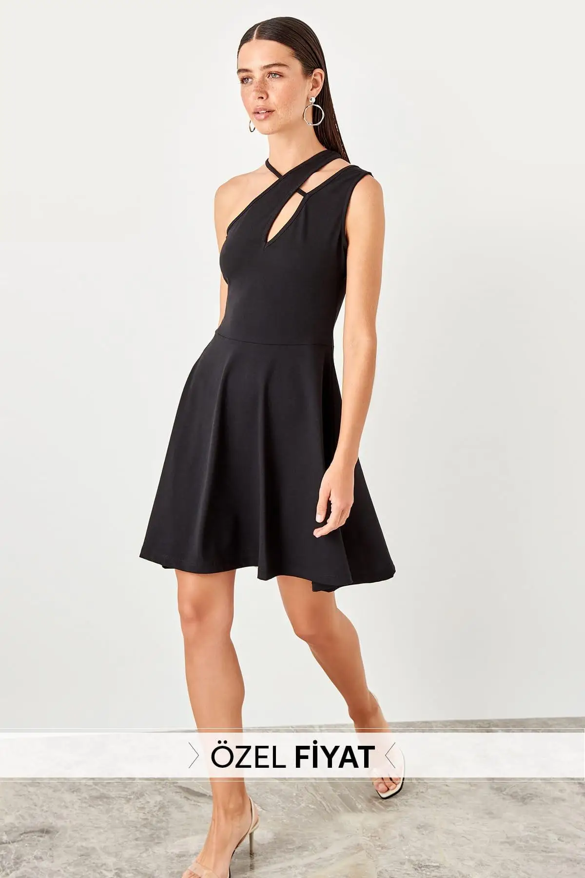Trendyol Черное Трикотажное Платье TWOSS19VG0239|Женские платья| |