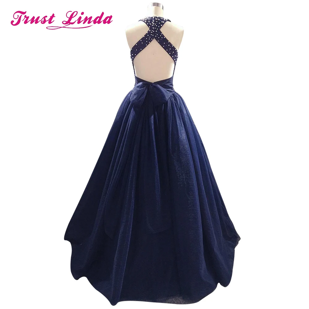 Темно-синее Тюлевое платье с жемчужинами вышитое бисером длинное для выпускного