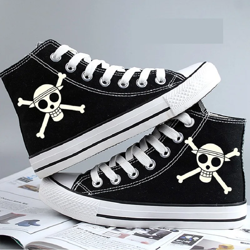 Высокое качество; обувь унисекс в стиле аниме; обувь из одного предмета; Trafalgar Law Luffy Roronoa Zoro; повседневная обувь с серебристыми люминесцентными плимсоллами; парусиновая обувь