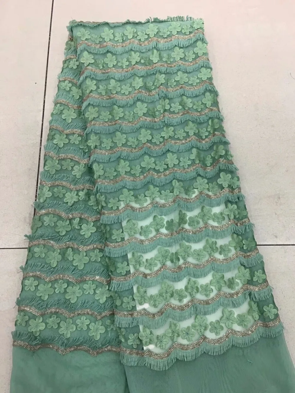 

2018 New Designs African French Lace Fabric Red embroidered Nigeria french tulle lace fabrics With Stones For party dress ZD0012