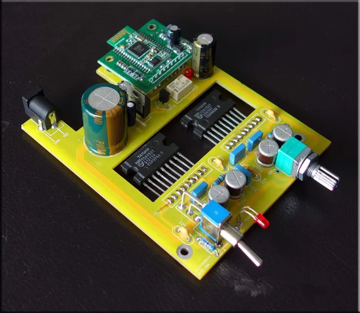 Одиночный DC 15-32V классический TDA1521 BTL Bluetooth ISSC 4,0 Плата усилителя 30W+ 30W