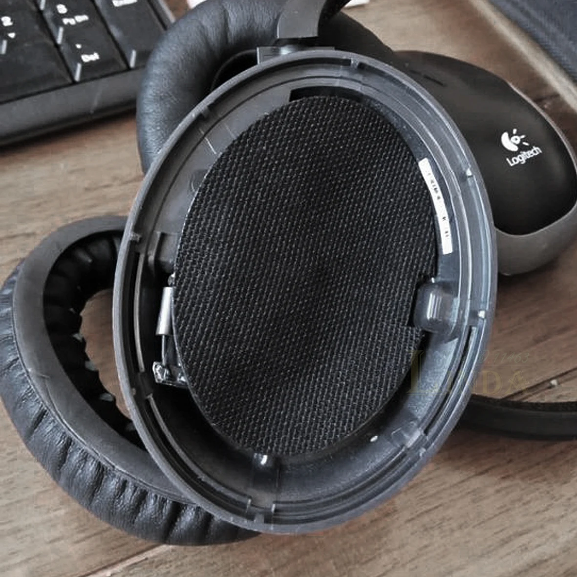 Сменные амбушюры для наушников Bose протеиновые кожаные Quietcomfort 2 QC25 AE2 QC2 QC15 |