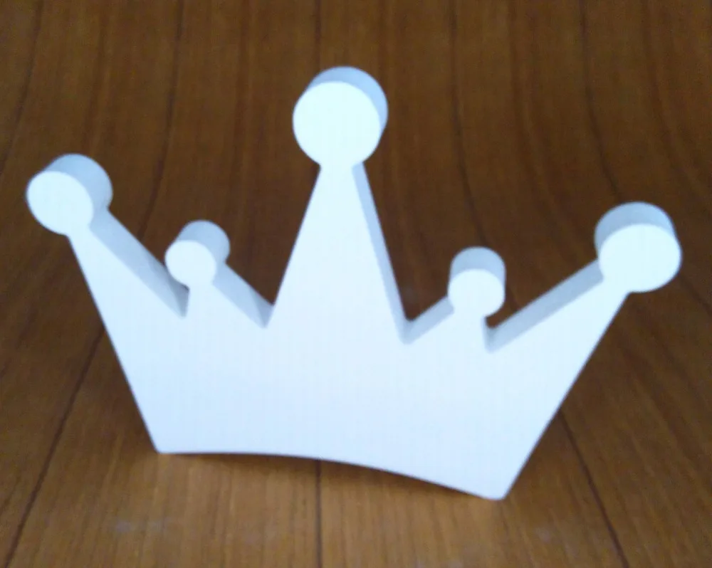 Кольцо деревянное в виде бабочки короны и сердца 10 см | Дом сад