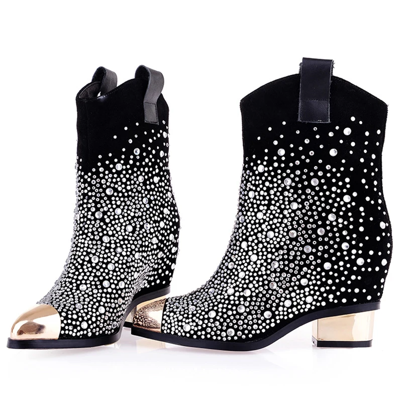 Зимняя женская обувь на толстом среднем каблуке с острым носком из натуральной