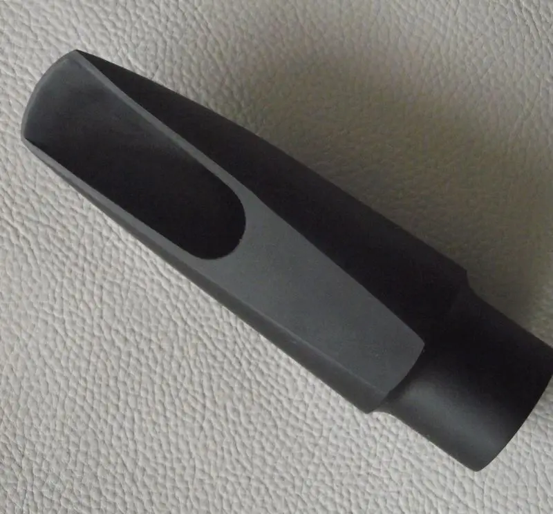 

New Alto saxophone mouthpiece made in Hard rubber