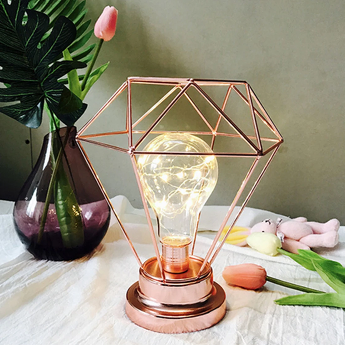 Iguardor Minimalism Style Creative Modeling Iron Art Night Light Table Top Home Festival Party Decorative Lamp Battery powered | Освещение