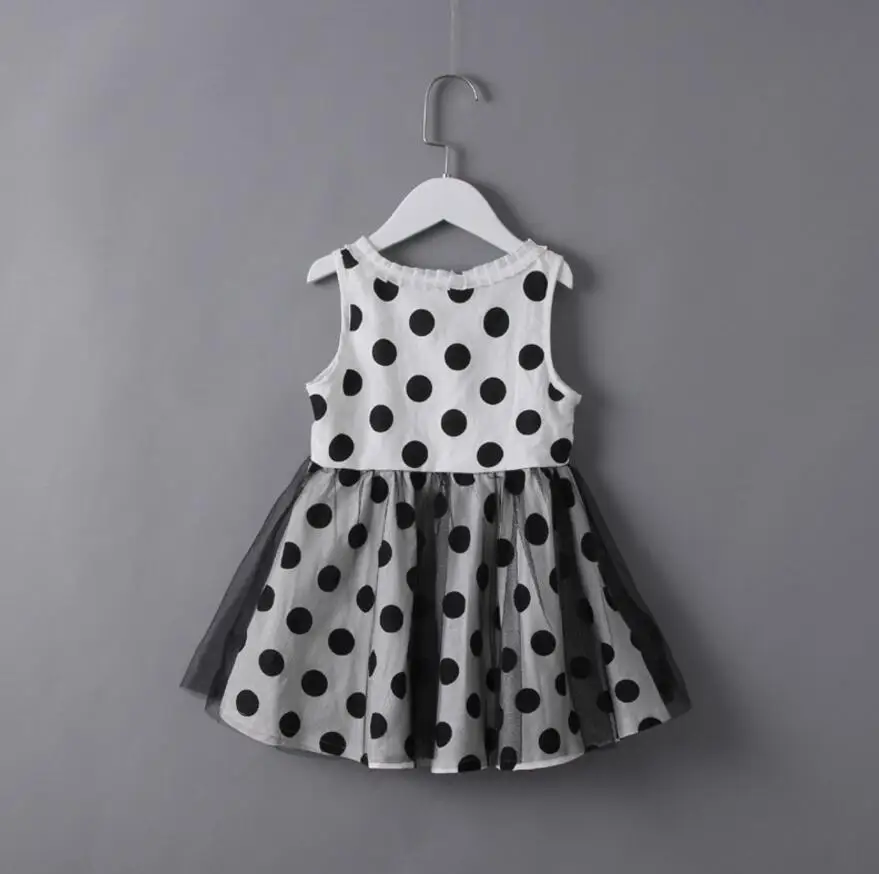 2017 Новорожденных Девочек Черный Точка Платья Без Рукавов принцесса Дети Бутик