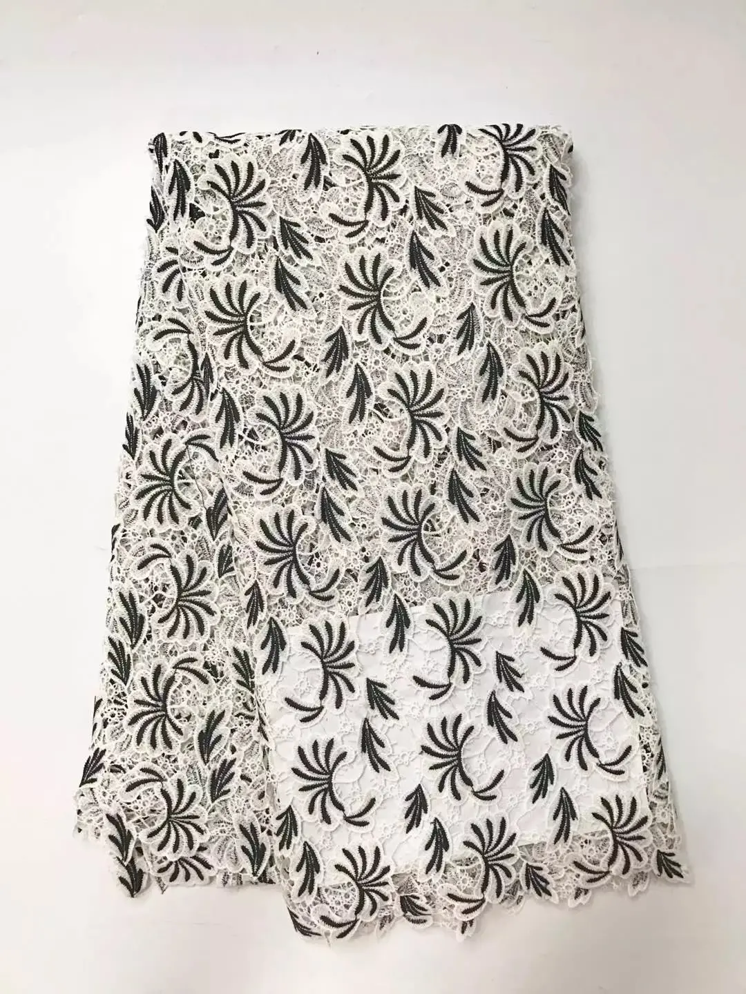 Latest African Laces Fabrics Embroidered tulle French Lace Fabric With stones 2017 Net | Дом и сад