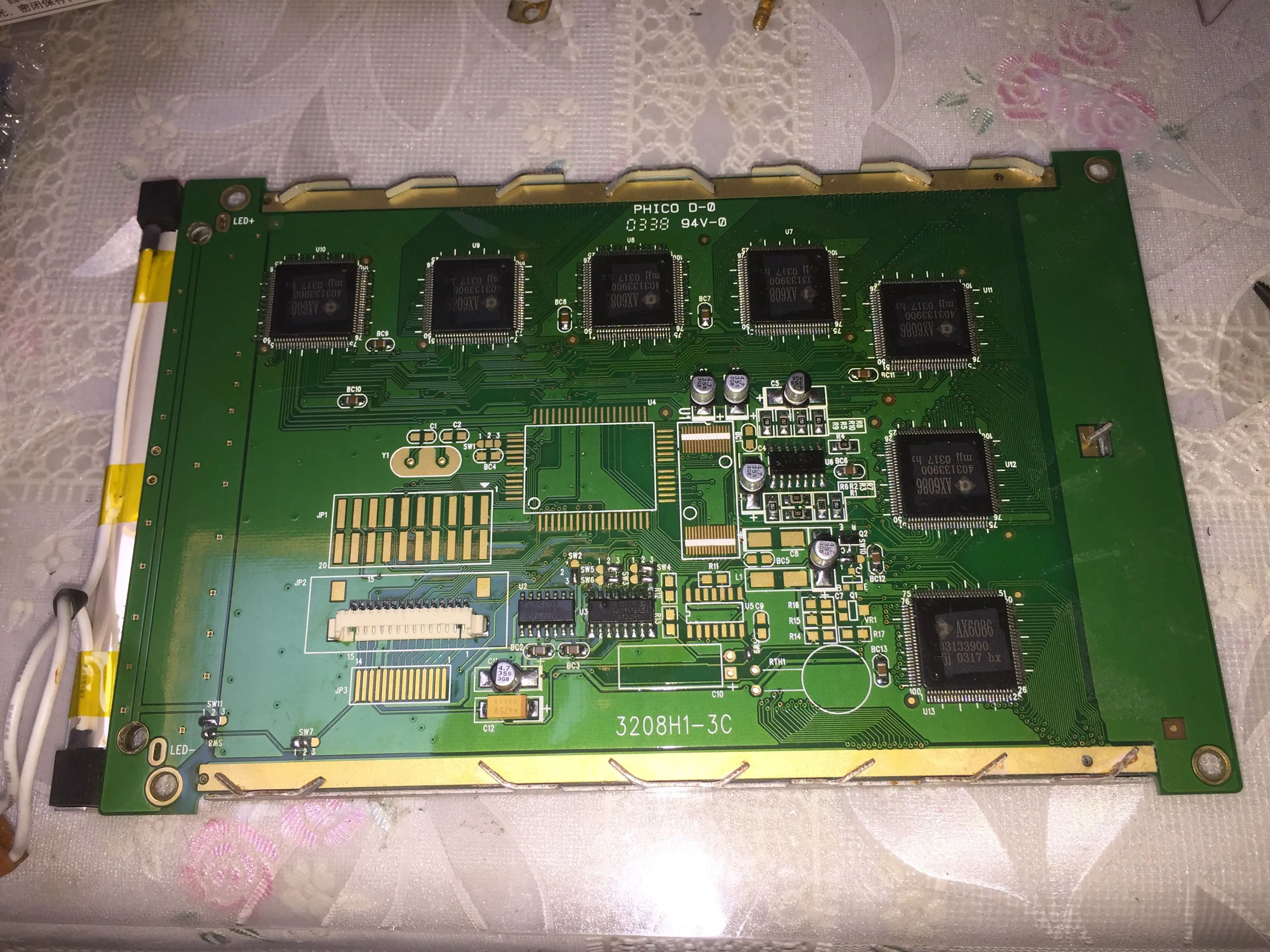 ЖК-экран 3208H1-3C 3208H1-4C