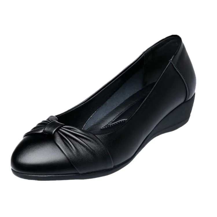 Женские балетки с заостренным носком серебристые туфли лодочки на низком