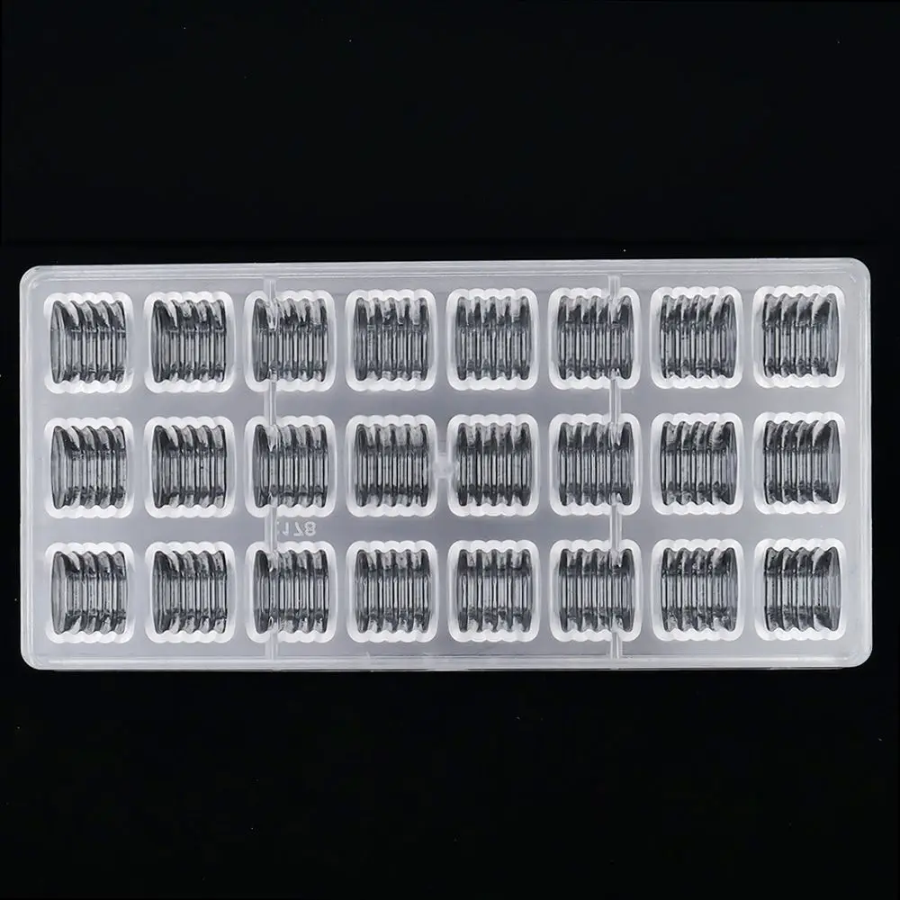 

New Design DIY Polycarbonate Chocolate Mold Jelly Mould Baking Tray Polycarbonate Lover Heart 3D Candy Tools PC Chocolate Mold