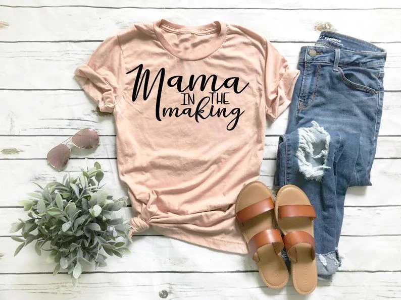I Love Mama в котором он берет Графический Футболка Tumblr подарок для мамы чтобы быть