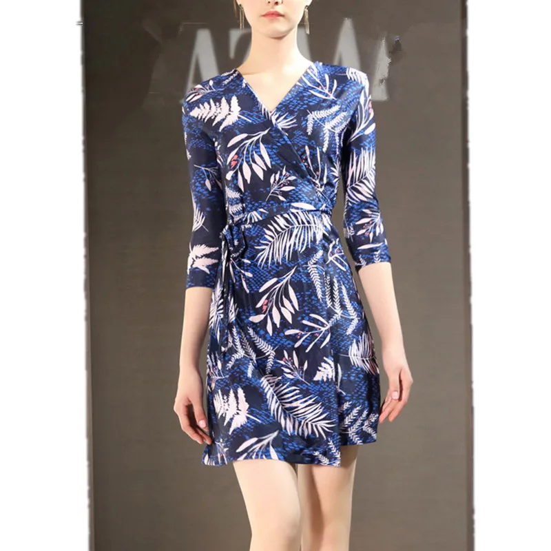 Взлетно-посадочной полосы платье 2017 Осень Европейский Стиль V шеи Три Четверти