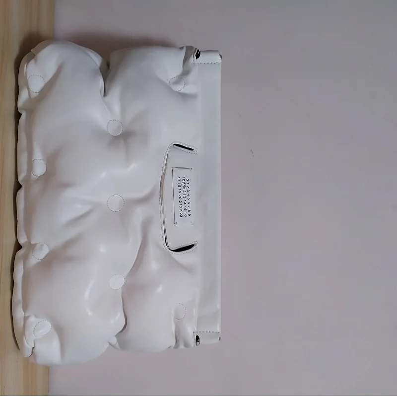 white 31cm Повседневные клатчи с надписью, теплые пуховые подушечки, вечерние женские сумки, роскошные большие сумочки,, черный, белый цвет - Цвет: white 31cm
