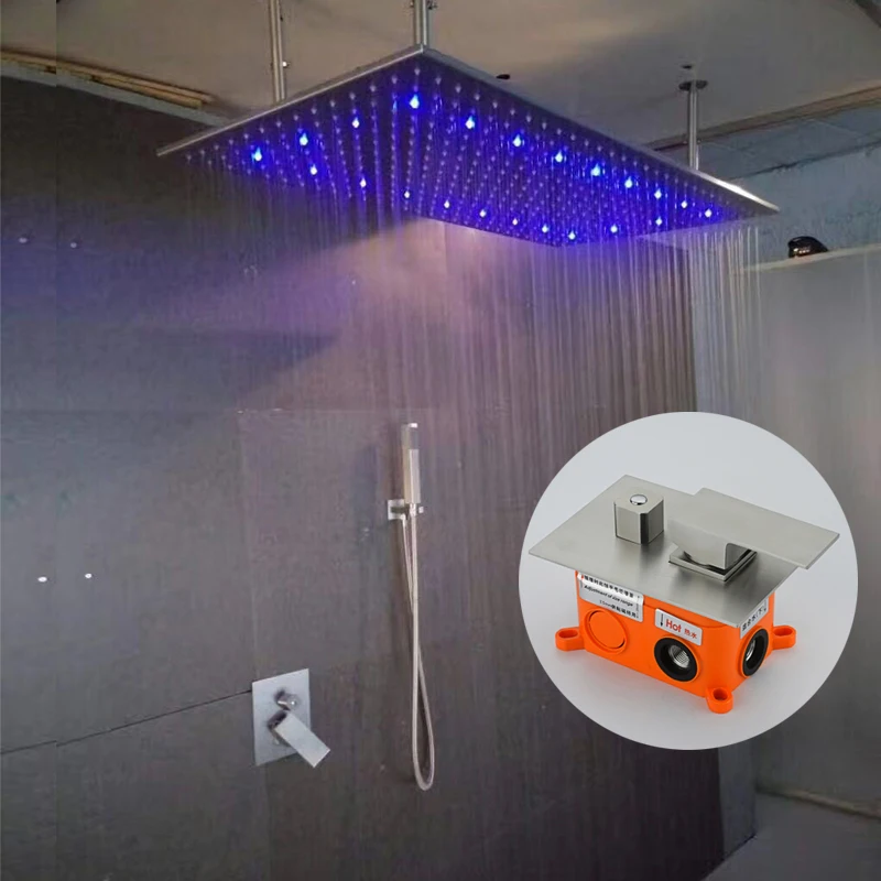 Прямоугольный набор для душа со светодиодной насадкой с матовой поверхностью из