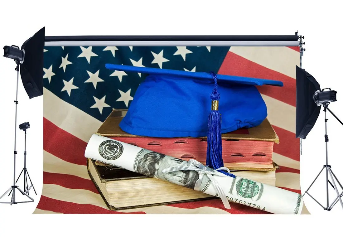 Выпускное оформление для церемоний Mortarboard на старых книгах степень сертификата