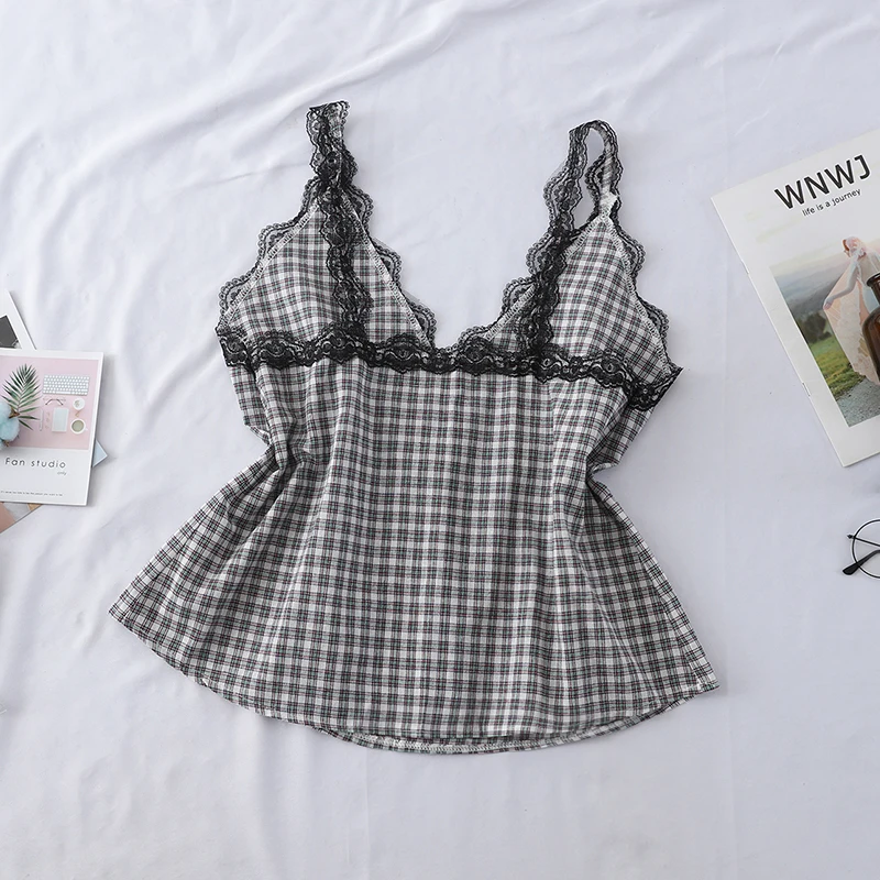 Женский топ на бретельках с V-образным вырезом и кружевом | Женская одежда